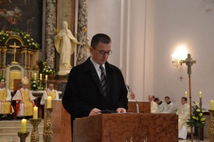 Ravnatelj Bedeničić naviješta Božju Riječ na Svetoj misi
